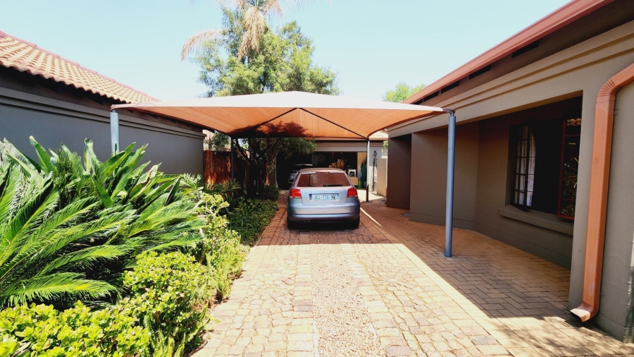 3 Bedroom Property for Sale in Melodie North West